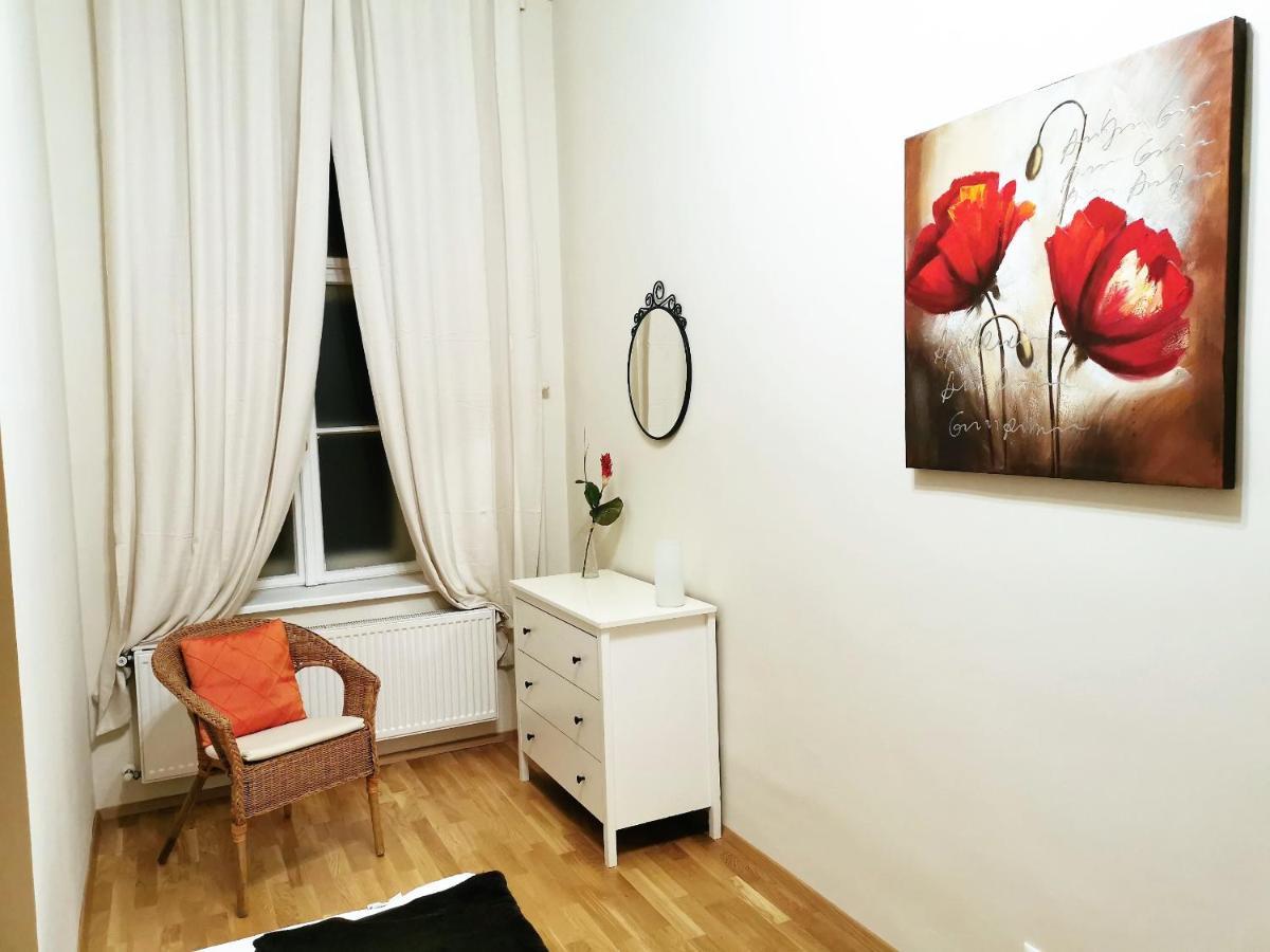 Orangehomes Kalvin Sq 2 Bedroom Apartment Budapest Extérieur photo