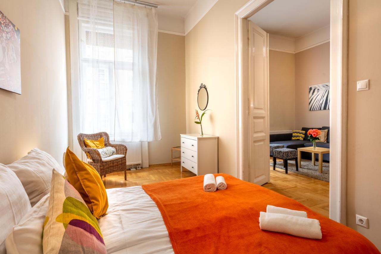 Orangehomes Kalvin Sq 2 Bedroom Apartment Budapest Extérieur photo