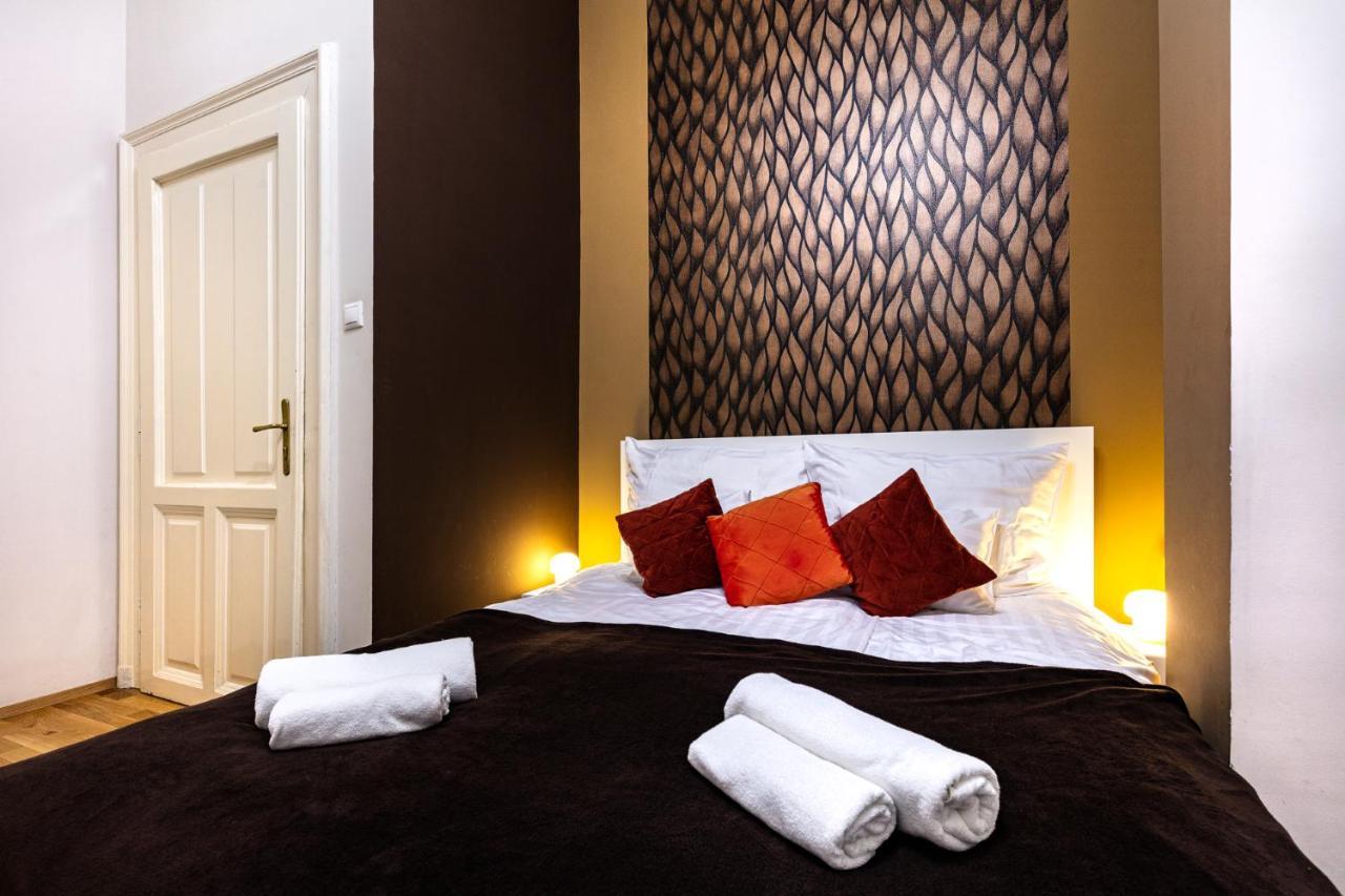 Orangehomes Kalvin Sq 2 Bedroom Apartment Budapest Extérieur photo
